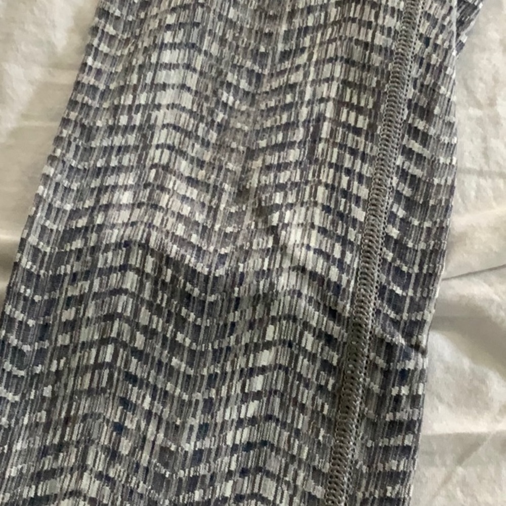 Gray Pattern Legging - image 2